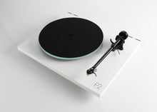 Load image into Gallery viewer, Turntable - Rega Planar 2
