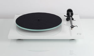 Turntable - Rega Planar 2